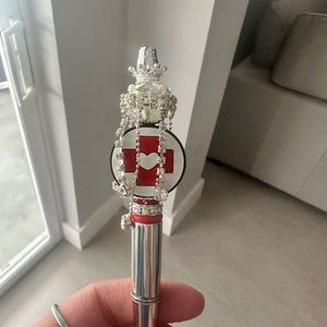 Medical bling pen 🖊️ brand new 🥼 great for anyone in the medical field ✨
